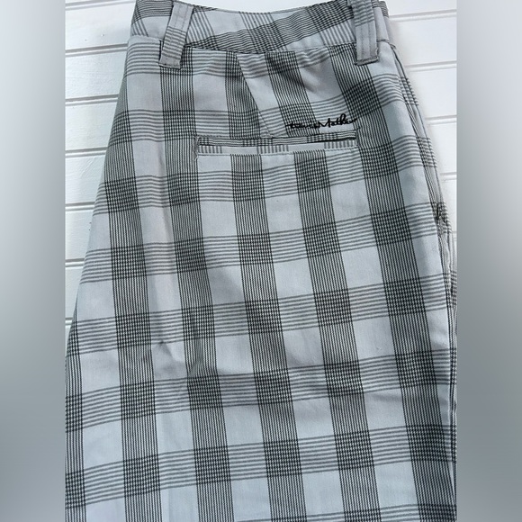 TRAVIS MATHEW mens size 36 plaid golf shorts - Picture 3 of 5